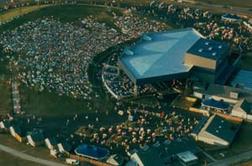 Guns N' Roses Riot in St.Louis